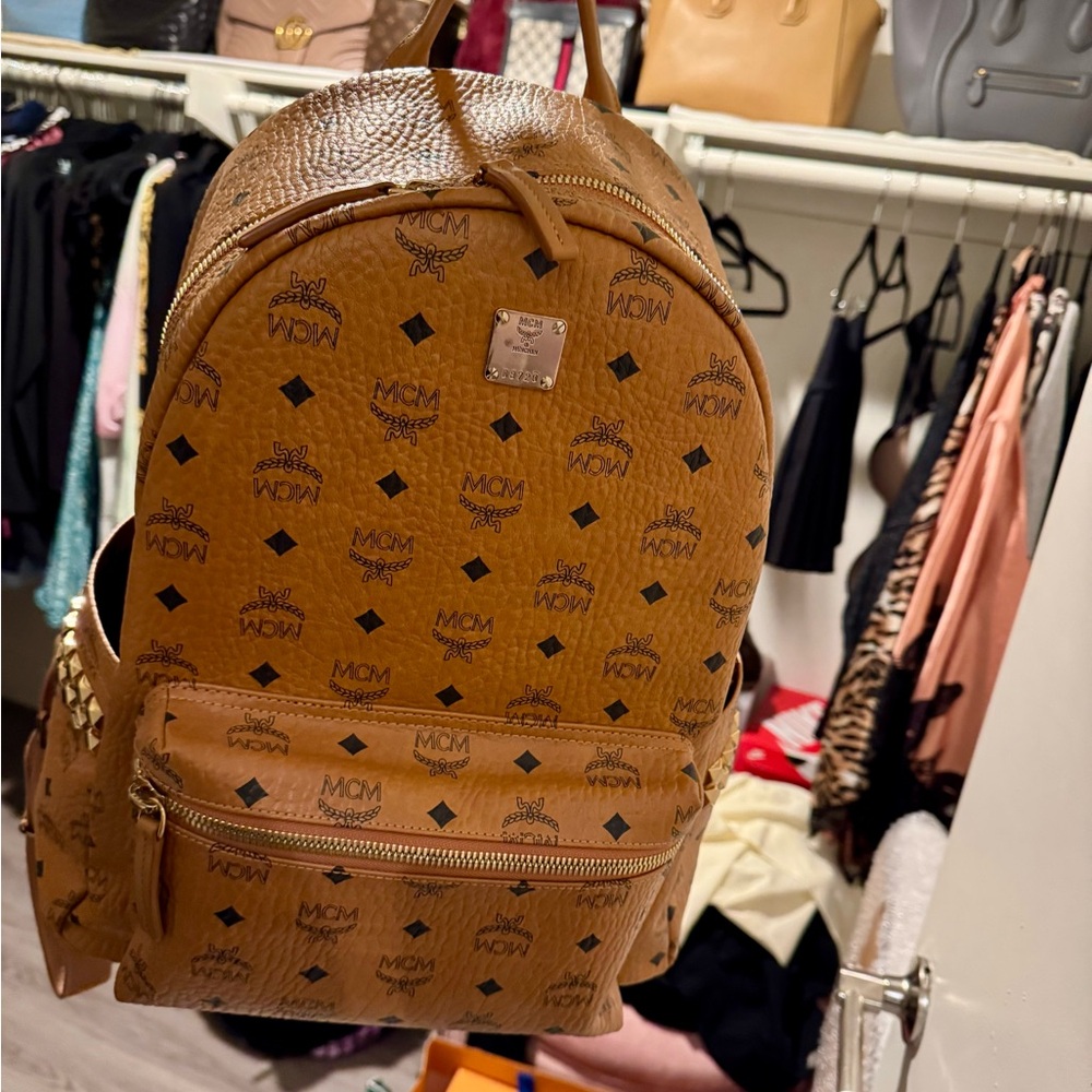 MCM Stark Medium Visetos Backpack